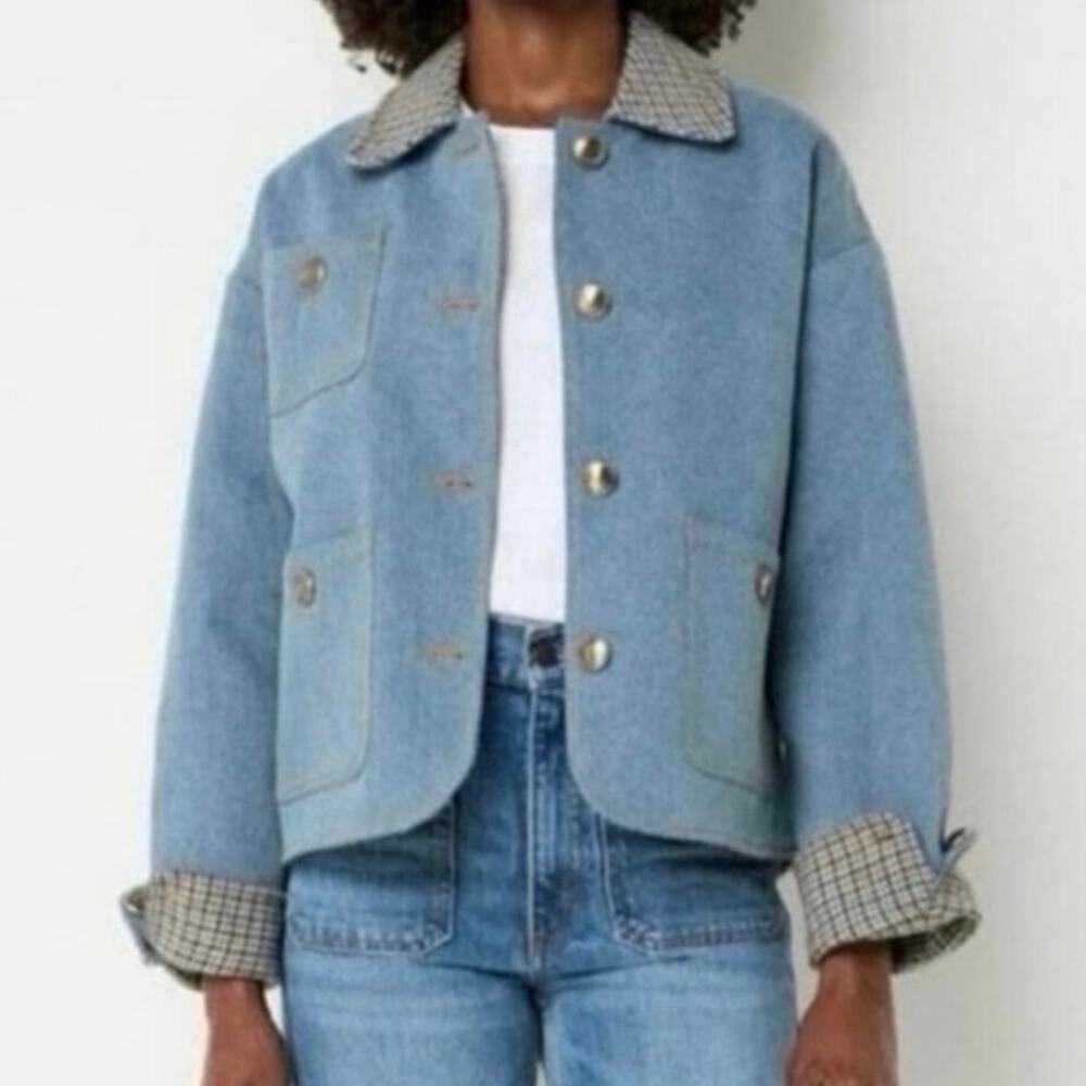 Sandro Light Blue Denim Jacket With Contrast Collar Womens
Size 38 (US 4-6)